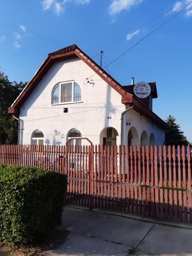 Levendula Vendeghaz Apartment Hajduszoboszlo Bagian luar foto