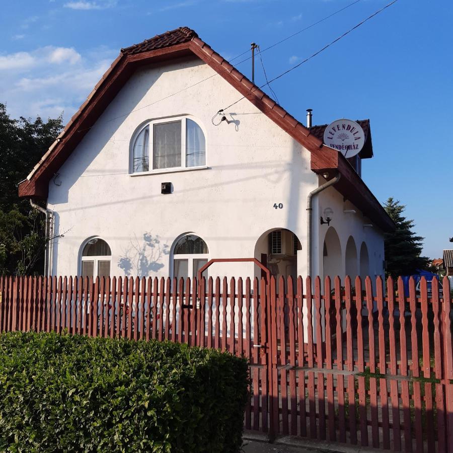 Levendula Vendeghaz Apartment Hajduszoboszlo Bagian luar foto