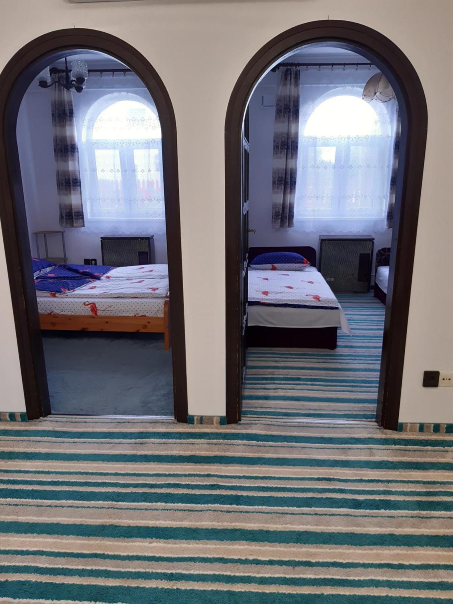 Levendula Vendeghaz Apartment Hajduszoboszlo Bagian luar foto